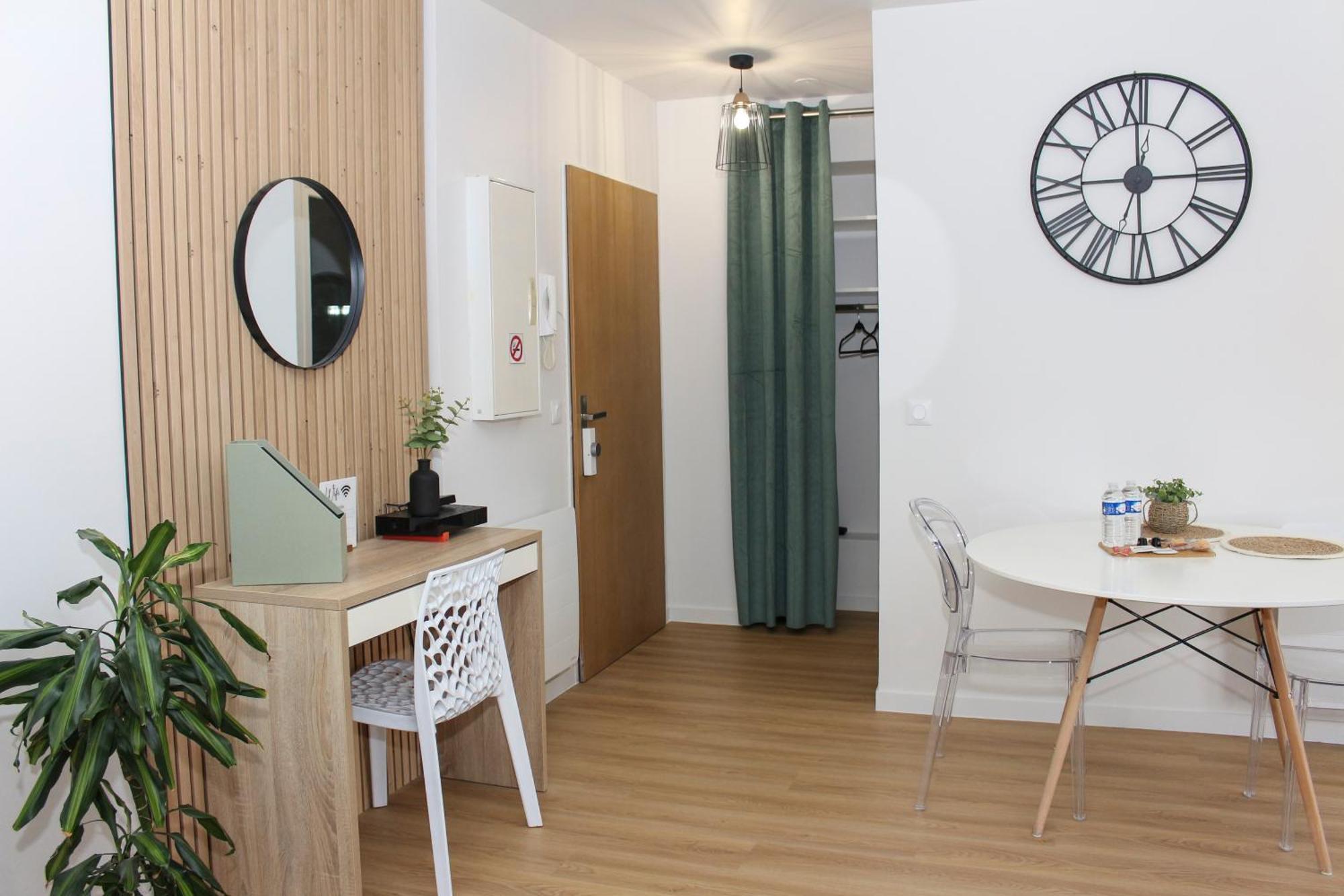 Appartement Entier *Au Pied De La Gare* 쥐비시-쉬르-오르주 외부 사진